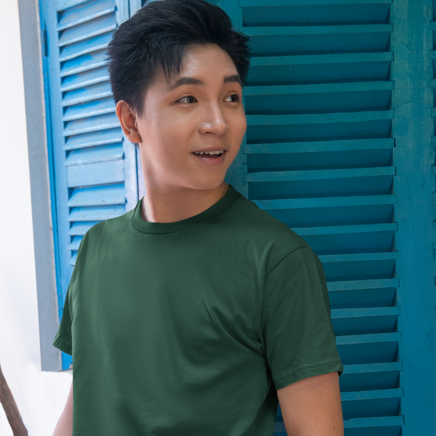 Premium Bottle Green Regular Crew Neck Solid Plain T-shirt