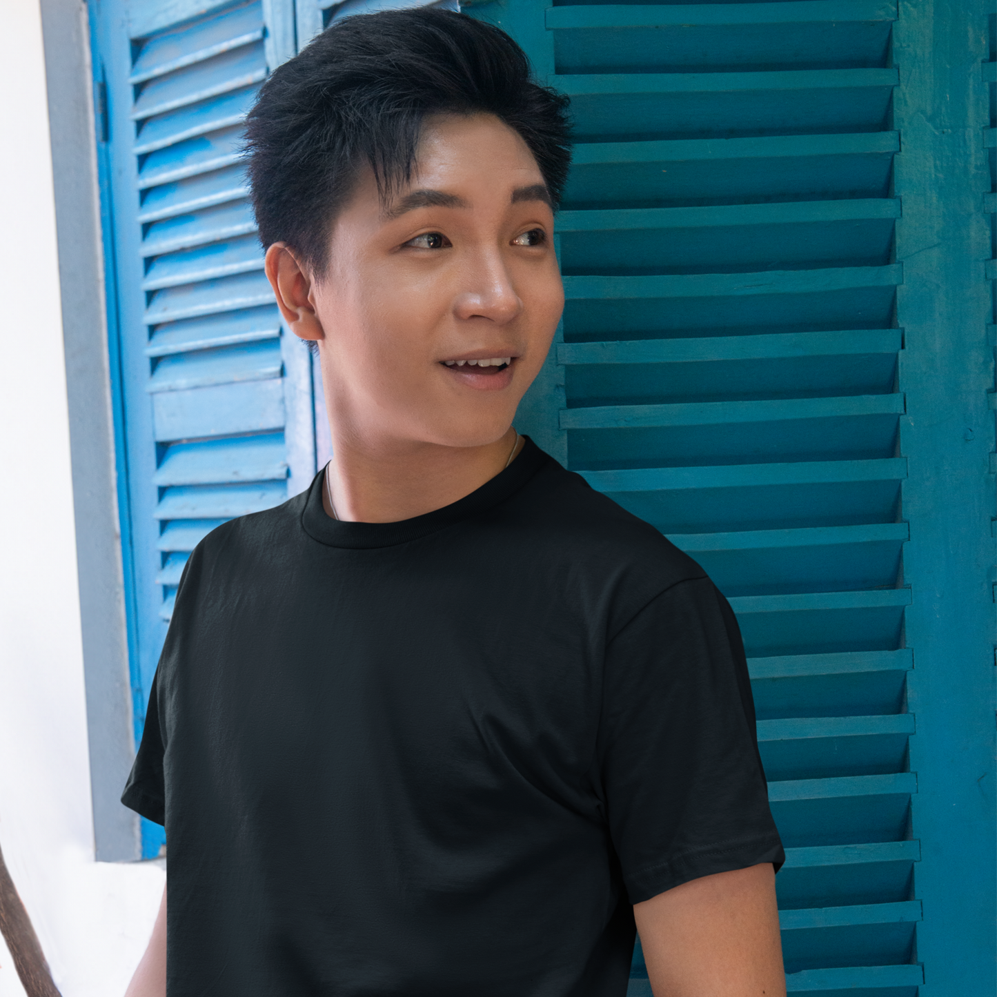 Premium Black Regular Crew Neck Solid Plain T-shirt
